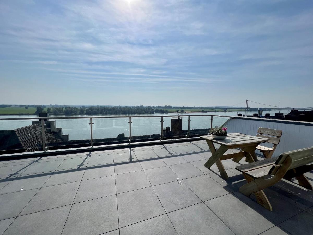 Panorama - Exklusives Apartment An Der Promenade Mit Dachterrasse & Rheinblick Эммерих Экстерьер фото